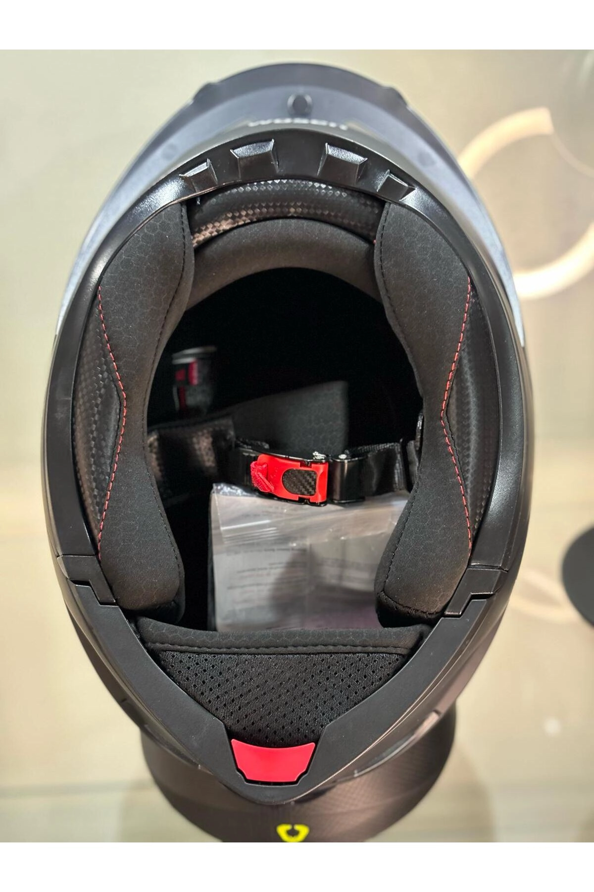 resimler/genel/Ws-202 Güneş Gözlüklü Çene Açılır Kask Siyah Vizörlü F1