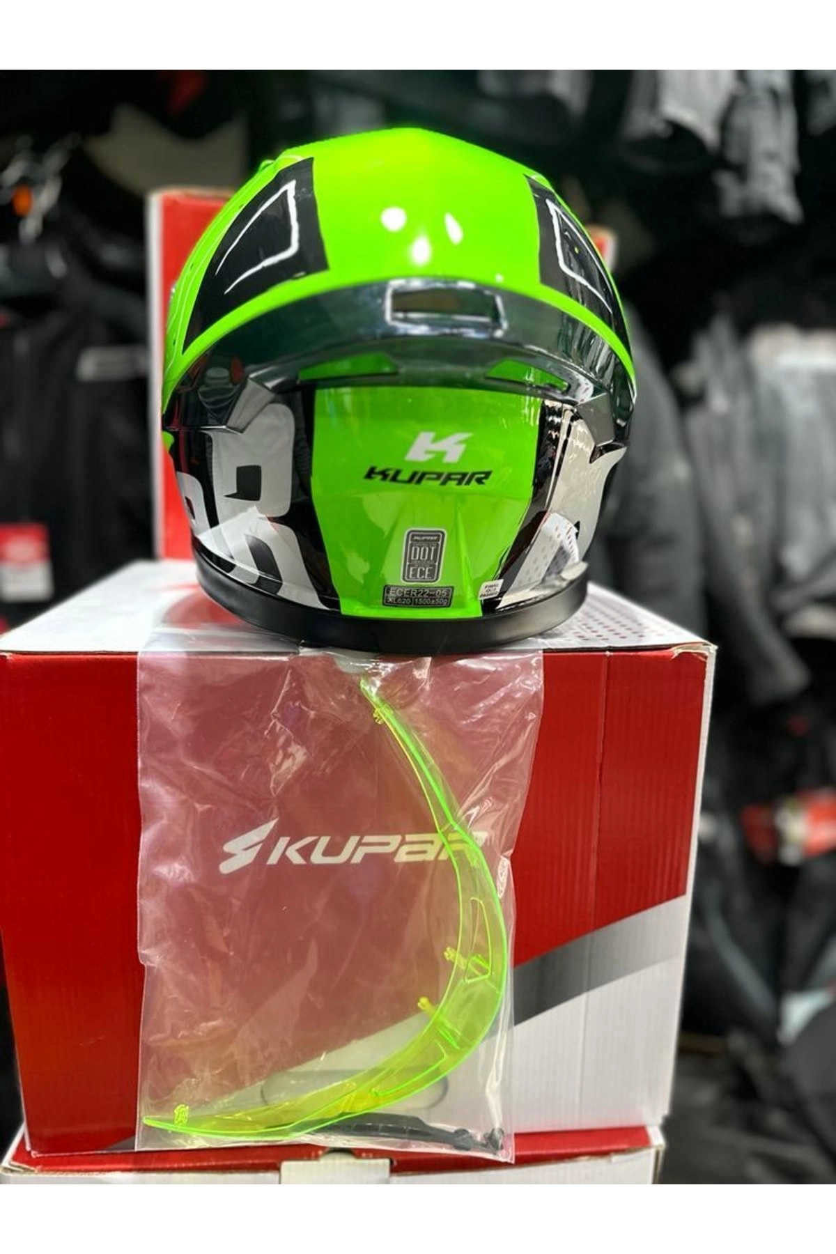 resimler/genel/917 GÜNEÅ GÖZLÜKLÜ FULL FACE KASK ( ÅEFFAF CAM VE SPOYLER HEDİYELİ)