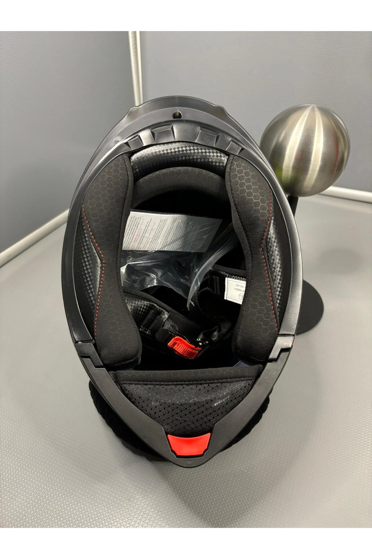 Ws-202 Güneş Gözlüklü Çene Açılır Kask Siyah Vizörlü H1