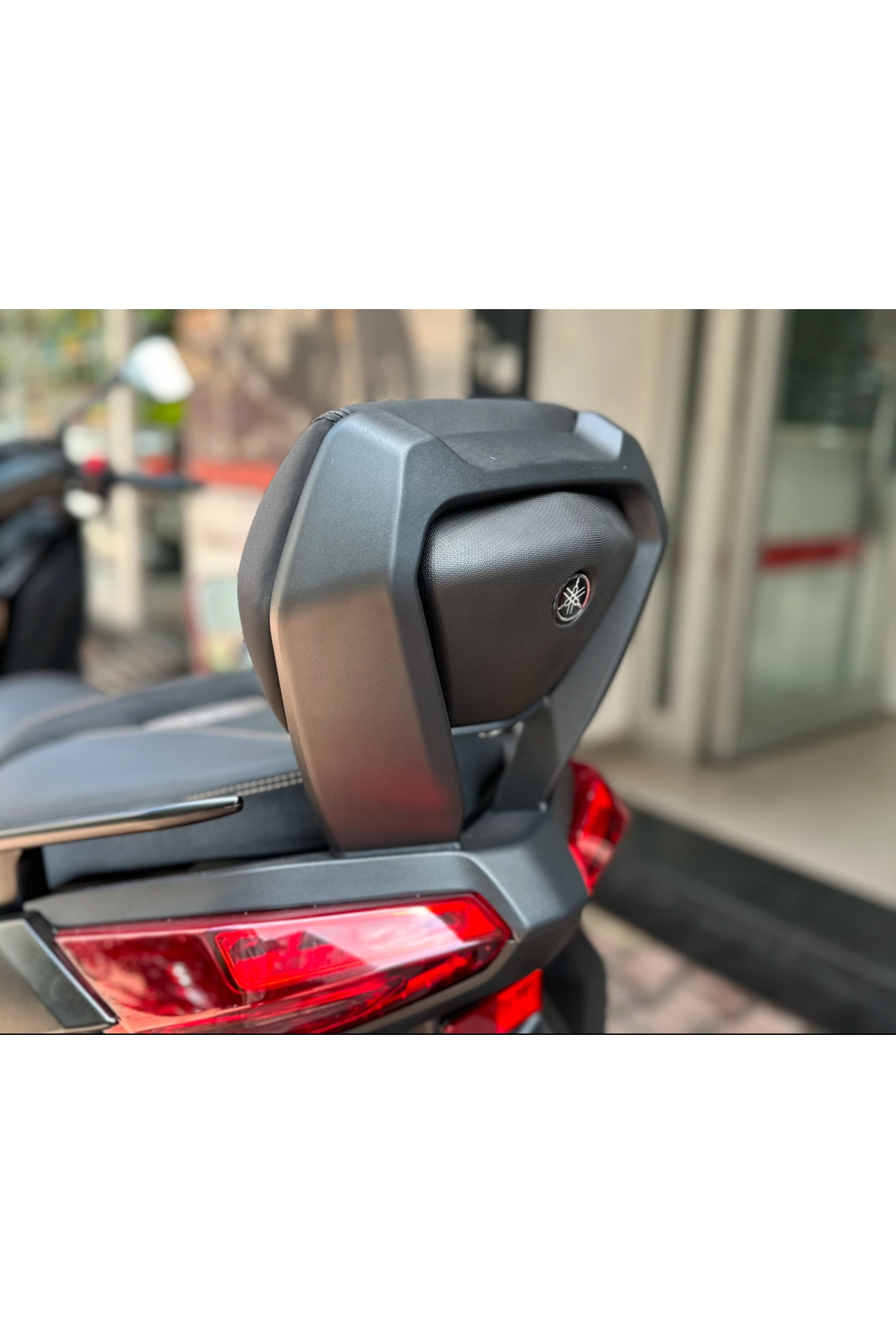 resimler/genel/MotoExclusive Xmax 2024 2025 Sissy Bar Sırt Dayama